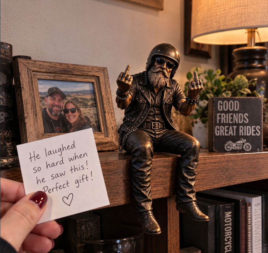 Biker shelf sitter unboxing photo